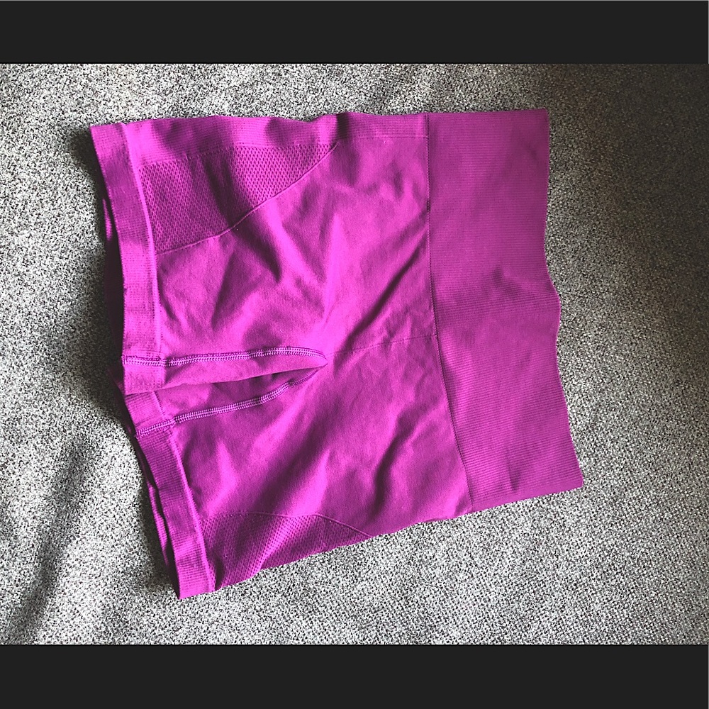 Lululemon tight shorts